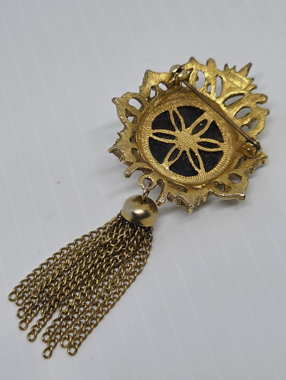 * Vintage Sphinx Victorian Revival SET Clip Earrings & Pin Brooch - Picture 5 of 15